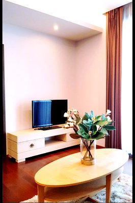 Condos for rent : for rent Quattro by Sansiri. 1bed 55sqm. Line id: @pfagent