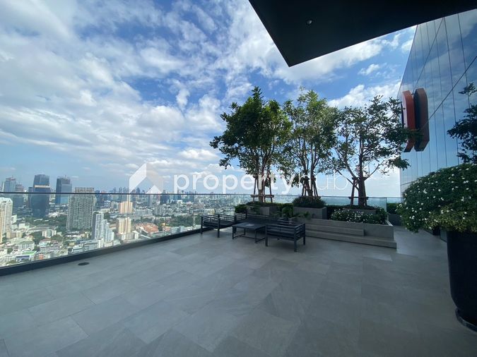 Knightsbridge Prime Sathorn