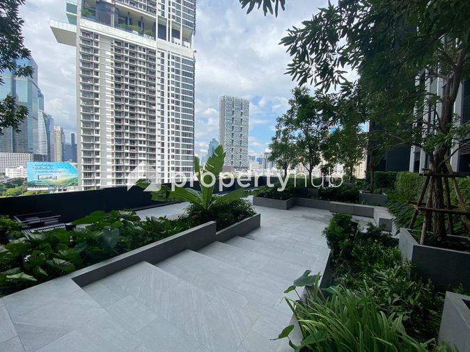 Knightsbridge Prime Sathorn