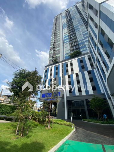 เมโทร สกาย สาทร - วุฒากาศ