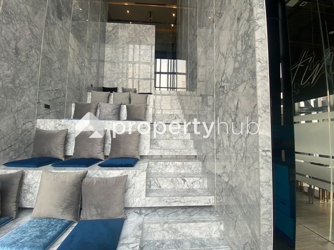Altitude Unicorn Sathorn - Thapra