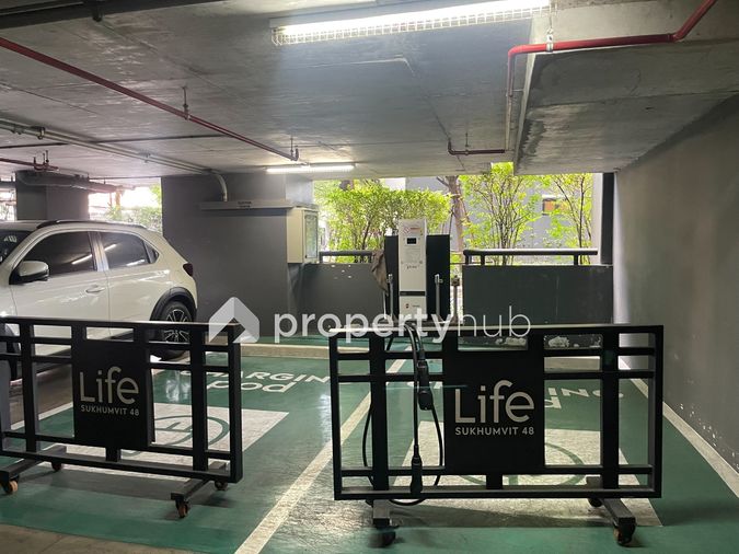 Life Sukhumvit 48