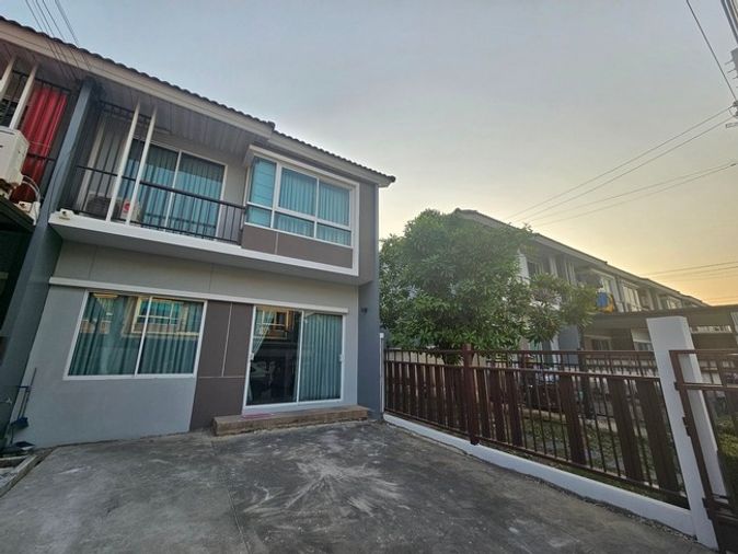 sss452 ขาย ทาวน์โฮม ศุภาลัย ไพรด์ บางนา วงแหวน Supalai Pride Bangna Wongwaen
