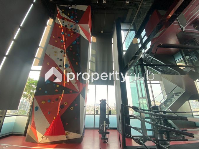 Altitude Unicorn Sathorn - Thapra