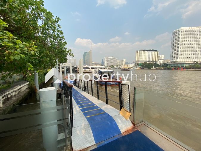 The River by Raimon Land