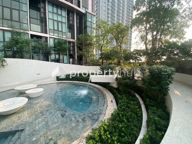 Altitude Unicorn Sathorn - Thapra