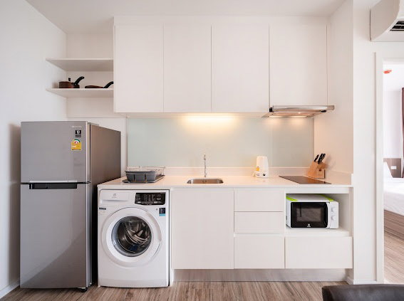 รูป 2 นอน 2 น้ำ ขนาด 57 ตรม. มีห้องให้เลือกเยอะ เฟอร์นิเจอร์/เครื่องใช้ไฟฟ้าครบ ฟรีไวไฟ เพียง 20,000 บาท/เดือนเท่านั้น!! (สามารถเช่ารายเดือนได้) - รูปที่ 2/13