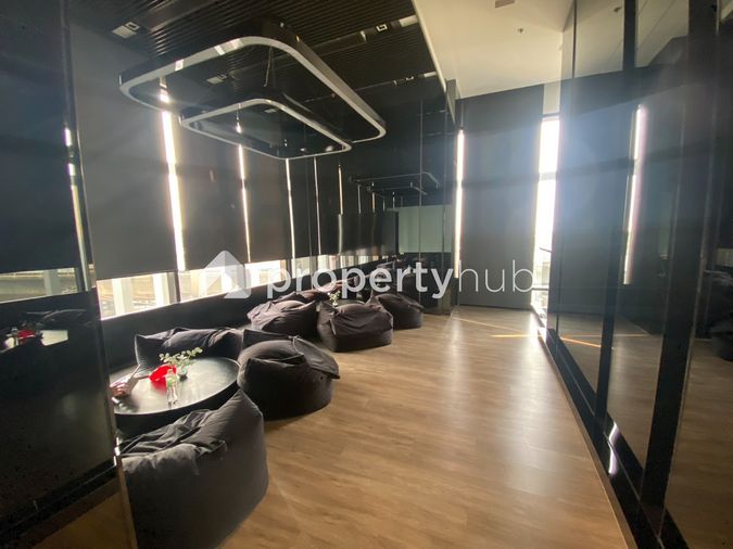 Altitude Unicorn Sathorn - Thapra