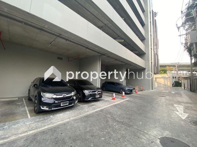 Altitude Unicorn Sathorn - Thapra