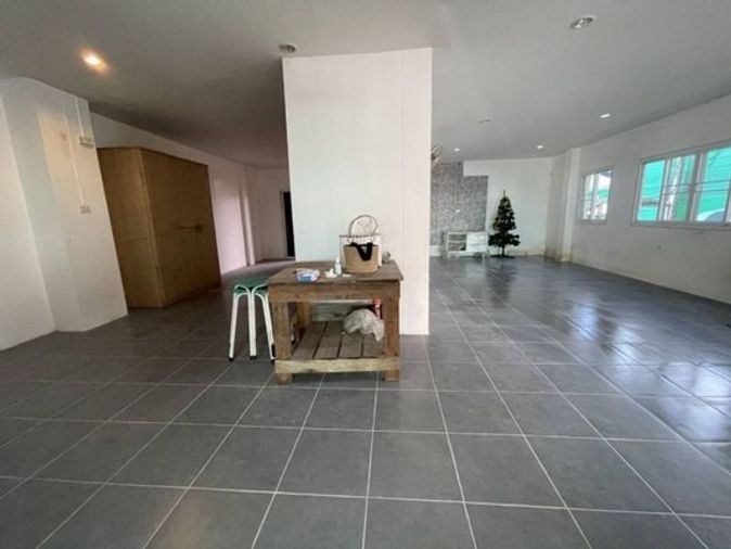 3-bed townhouse for sale, 180 sqm, 47.1 sq wah, Phanason Villa 10