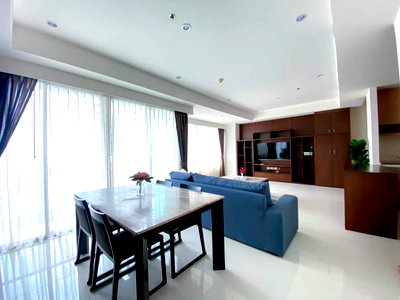 เช่าคอนโด พร้อมพงษ์ : ดิ เอ็มโพริโอ เพลส  ให้เช่าคอนโด   2 ห้องนอน 3 ห้องน้ำ ห้องสวยกว้าง 108 ตร.ม. เฟอร์ครบพร้อมอยู่ ทำเลดี ใกล้ BTS พร้อมพงษ์