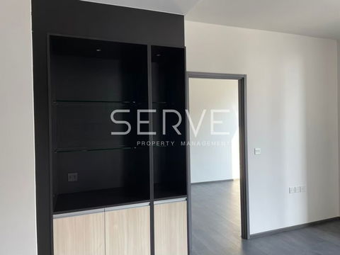 1 Bed High Fl. 20+ Good View and Good Location BTS Asok 250 m. & MRT Sukhumvit 200 m. / Rent & Sale-Edge Sukhumvit 23