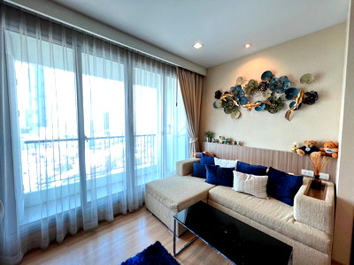 คอนโดให้เช่า : Rhythm Sathorn | ให้เช่า 2 ห้องนอน ชั้นสูง ตกแต่งดีมาก เรียบร้อย เห็นวิวแม่น้ำ ราคาจับต้องได้ ใกล้รถไฟฟ้