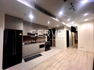 ขายคอนโด : 2 Beds 2 Baths Large Room Good Location BTS Asok 250 m. & MRT Sukhumvit 200 m. / For Rent & For Sale-Edge Sukhumvit 23