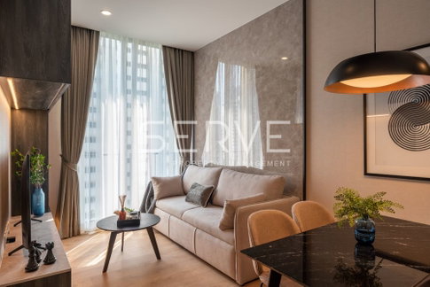 Large Room 1 Bed Nice Decorate New Condo in Asoke Area Close to BTS Asok & MRT Sukhumvit 550 m.-Noble BE19 (โนเบิล บี19)