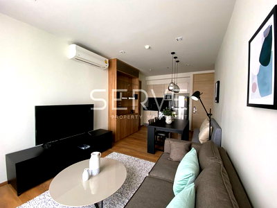 Condos for rent : Corner Room 2 Beds 1 Bath High Fl. 20+ Good Location Shuttle bus to BTS Phrom Phong 650 m.-Park 24