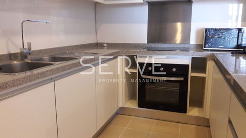 Large Room 2 Beds 90 sq.m. Good Location Close to BTS Asok 800 m. & MRT Sukhumvit 750 m. / Rent&Sale-Millennium Residence
