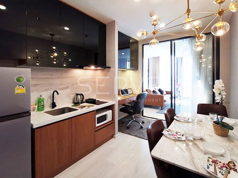 Modern Luxury Style  Studio with Partition Perfect Location Next to BTS Phloen Chit &Central Embassy-Noble Ploenchit