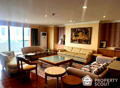Condos for rent : 3-BR Condo at Oriental Towers Condominium near BTS Ekkamai (ID 1269431)
