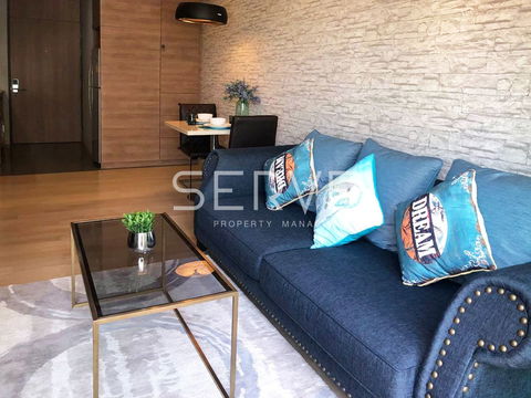 Hot Price! Large Room 1 Bed with Bathtub Close to BTS Phrom Phong 200 m. / For Rent & For Sale -Noble Refine