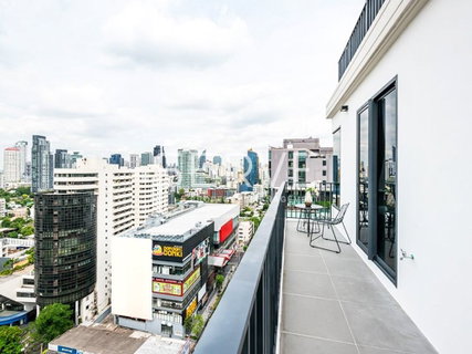 รูปภาพ Good Deal fo Rent & Sale : 2 Bed. Corner Unit in Thonglor & Ekkamai Area-M Thonglor 10 (เอ็ม ทองหล่อ 10)