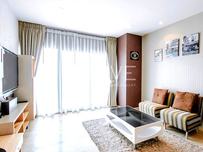 Condos for rent : 2 Beds with Bathtub Corner Room Super High Fl. 30+ Perfect Location BTS Thong Lo-Noble Remix