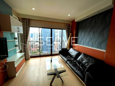 คอนโดให้เช่า : 1  นอน มีอ่าง ห้องกว้าง ชั้นสูง 20+ บนทำเลดีๆ ใกล้ BTS พร้อมพงษ์ 200 ม. และห้างสุดหรู ที่คอนโด Noble Refine / ให้เช่าคอนโด