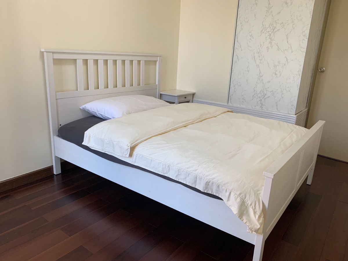 picture OMG2600  < Available 10-Aug-25 > Nice 1 Bedroom unit - Cheap RENT @ [ Ideo Sathorn - Taksin ] ** BTS Krung Thon Buri - 8/12
