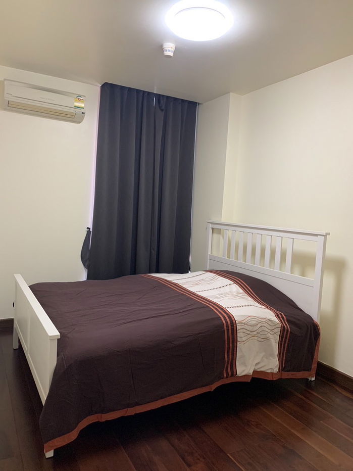 picture OMG2600  < Available 10-Aug-25 > Nice 1 Bedroom unit - Cheap RENT @ [ Ideo Sathorn - Taksin ] ** BTS Krung Thon Buri - 9/12