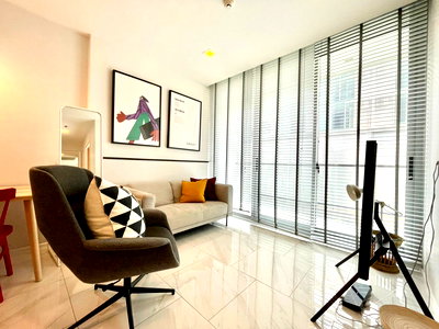 ขายคอนโด : LTH9859 – Hyde Sukhumvit 11 FOR SALE size 63 Sq. m. 2 beds 2 baths Near BTS Nana Station ONLY 11.5 MB