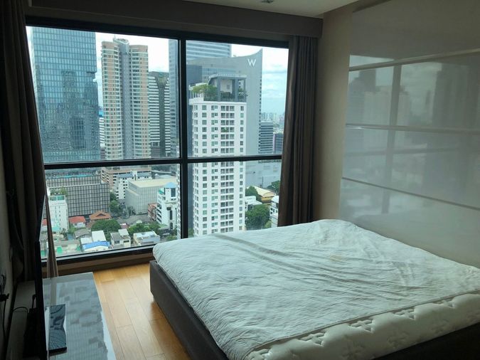 The Address Sathorn【𝐒𝐄𝐋𝐋 & 𝐑𝐄𝐍𝐓】🔥 Large room near BTS St. Louis, come with a bathtub!  🔥 Contact Line ID: @hacondo