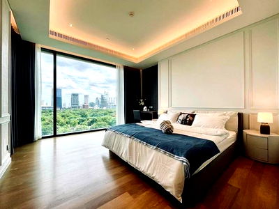 Condo for rent, Sindhorn Tonson, luxury room, 1 bedroom, fully furnished. Ready to move in, 11th floor, near BTS Ratchadamri station.