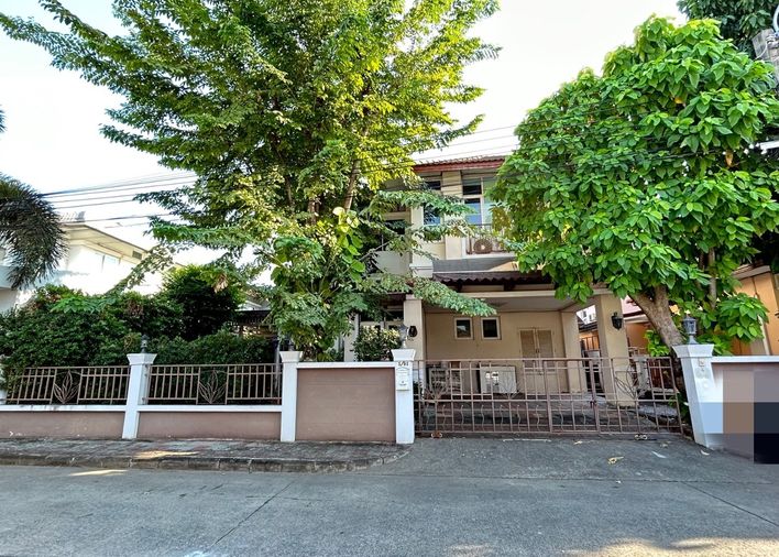 4-bed house for rent, 200 sqm, 70 sq wah, Baan Fah GreenPark Lat Phrao