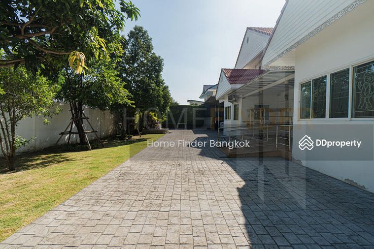 ขายบ้านเดี่ยว 4 ห้องนอน 350 ตร.ม. 239 ตร.ว. เขตจตุจักร