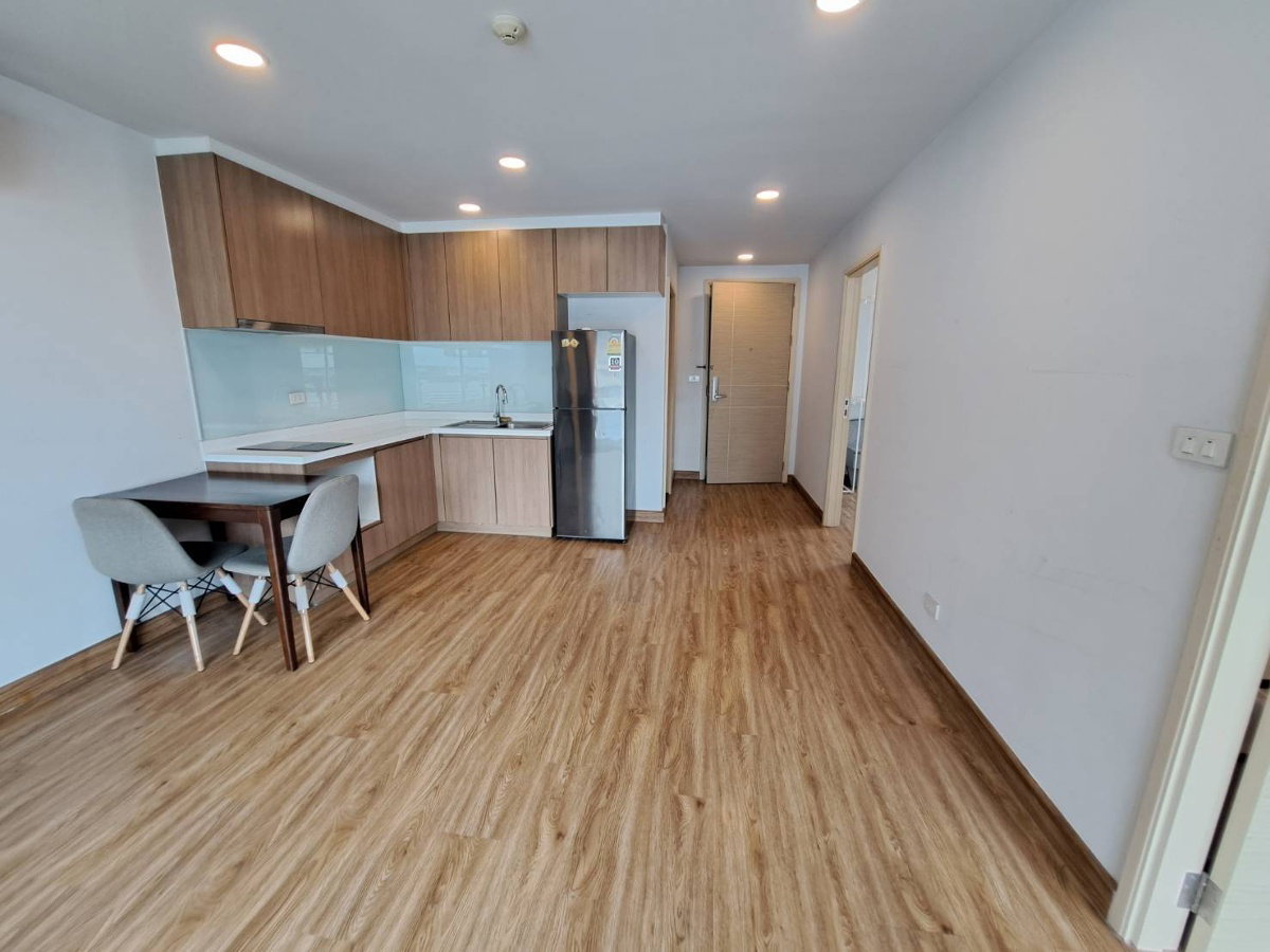 picture 22,000 baht/month 2/2 bed Lecrique sukhumvit64/2 BTS Punnawiti - 4/11