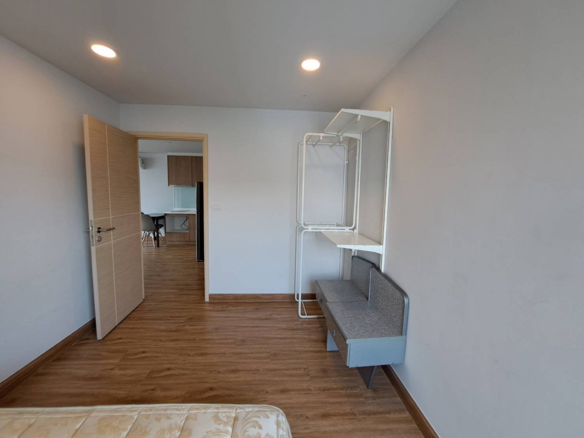 picture 22,000 baht/month 2/2 bed Lecrique sukhumvit64/2 BTS Punnawiti - 10/11