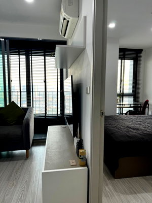Condos for rent : For rent Ideo Mobi bangsue 1bed 24floor 32 sq (washing machine)🆔 line: eyannie
