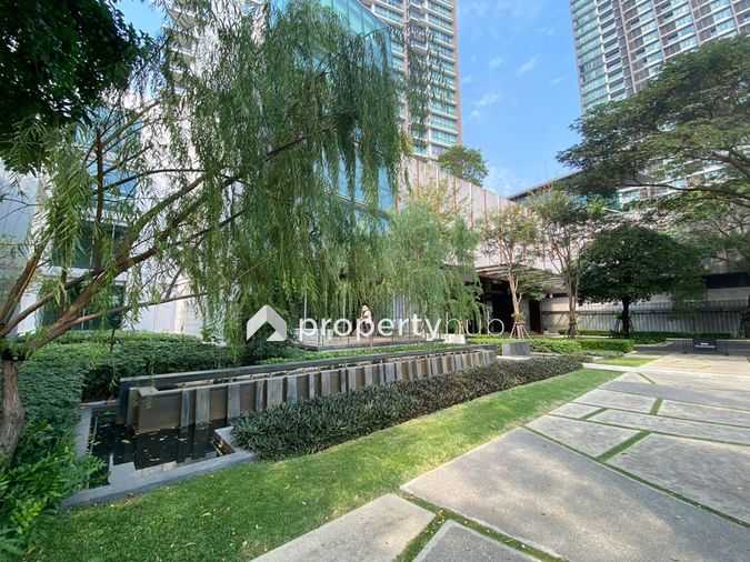 333 Riverside