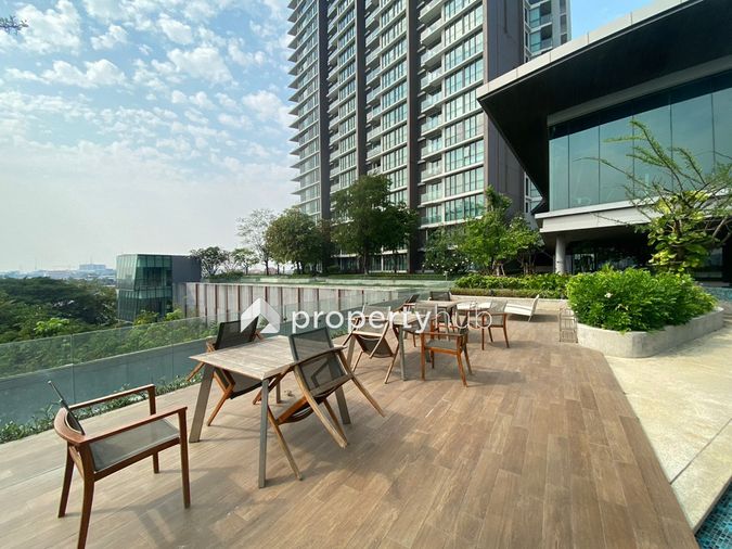 333 Riverside