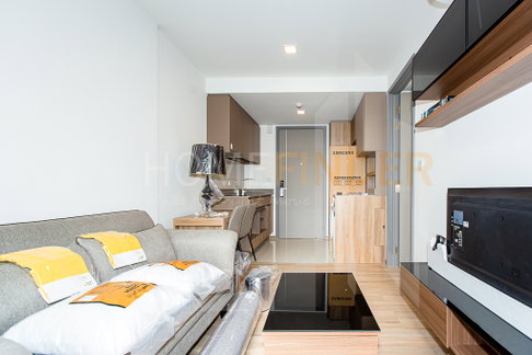 Taka Haus Ekamai 12 1 bedroom, for rent