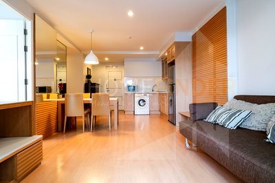 คอนโดให้เช่า : The Bangkok Sukhumvit 61 condominium 2 bedrooms, for rent