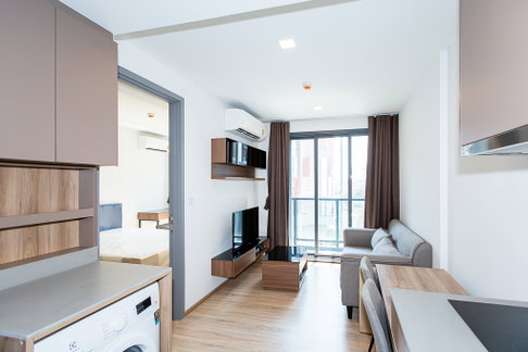 Taka Haus Ekamai 12 1 bedroom, for rent