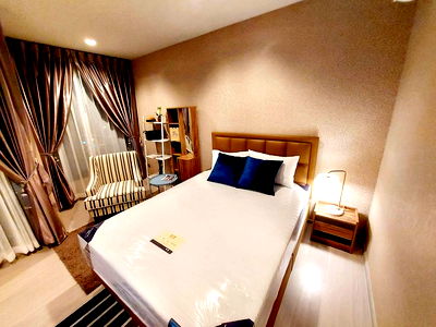 Condos for rent : G7908💛中国客户，请加微信。(在联系方式的旁边)For rent Life Asoke-Rama 9 Line ❤️💜@condopremium💜❤️Ready to move in ⬛🟨 📞 065 695 3645🟨⬛