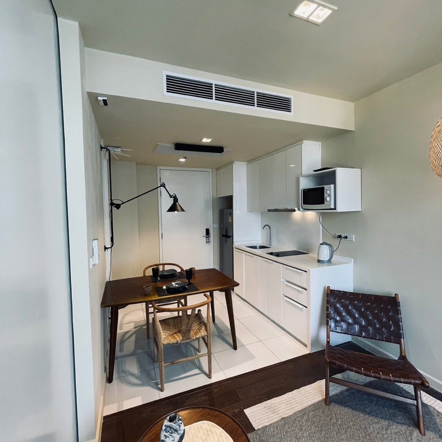 picture NEWLY RENOVATED JAPANDI STYLE APARTMENT WITH DISHWASHER - 7/51