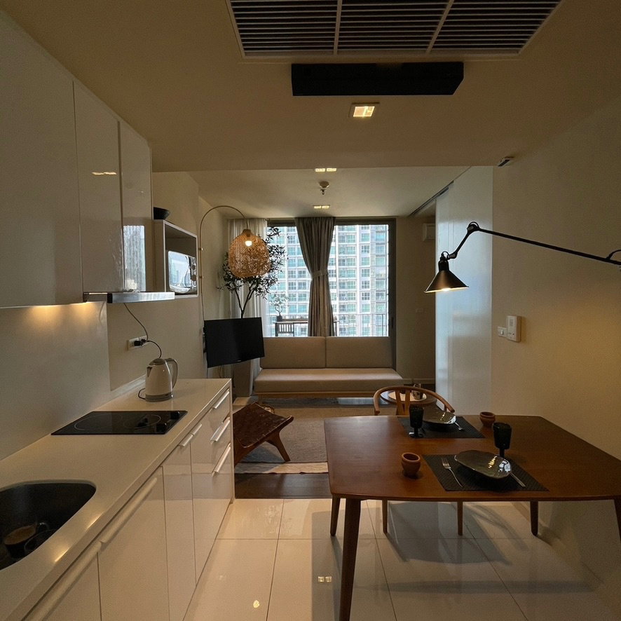 picture NEWLY RENOVATED JAPANDI STYLE APARTMENT WITH DISHWASHER - 5/51