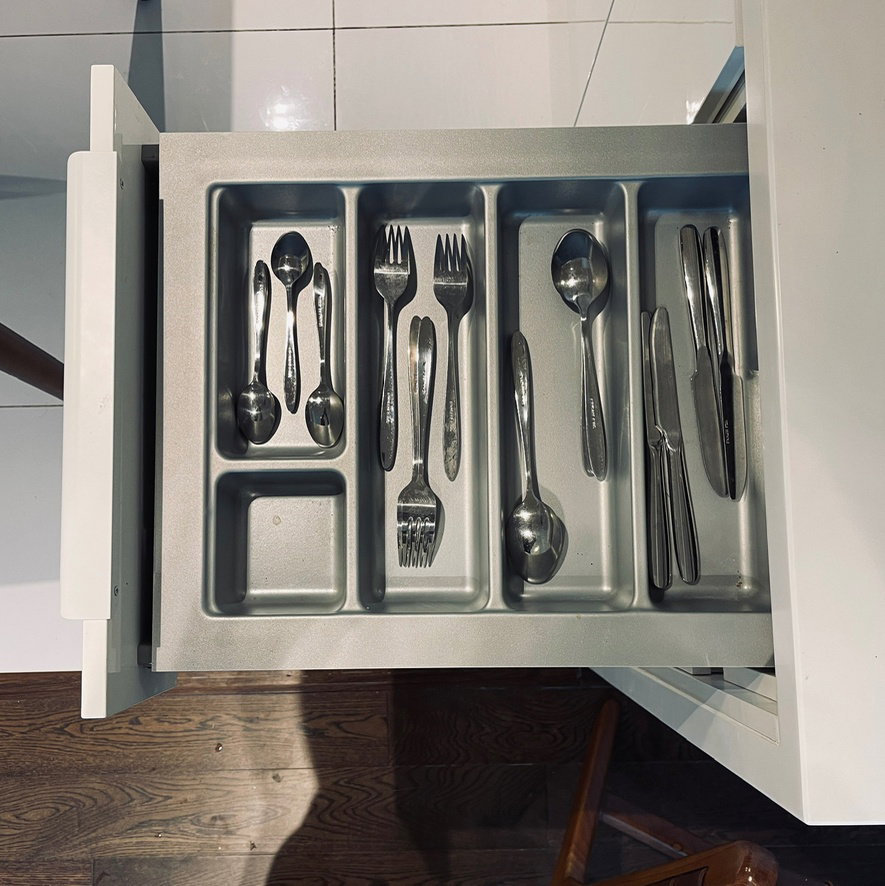 picture NEWLY RENOVATED JAPANDI STYLE APARTMENT WITH DISHWASHER - 18/51