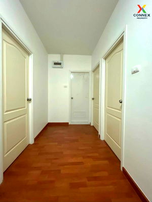 Townhouses for sale : For Sale Townhouse/Townhome  , Lio Rattanathibet-Westgate , MRT-Talad Bang Yai , Sao Thong Hin , Bang Yai , Nonthaburi , CX-92582 ✅ Live chat with us ADD LINE @connexproperty ✅ 