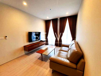 คอนโดให้เช่า : Best view & Best Location 2 Beds Combine Super High Fl. 35+ Perfect Location Next to BTS Phloen Chit-Noble Ploenchit