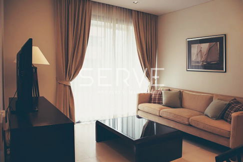 1 Bed 77 sq.m. High Fl. 10+ Good Location Close to BTS Sala Daeng 550 m. / For Rent & For Sale-Saladaeng Residences