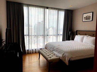 Condos for rent : for rent Condo Hyde Sukhumvit 13 3 Bed room corner room (S03-1697)